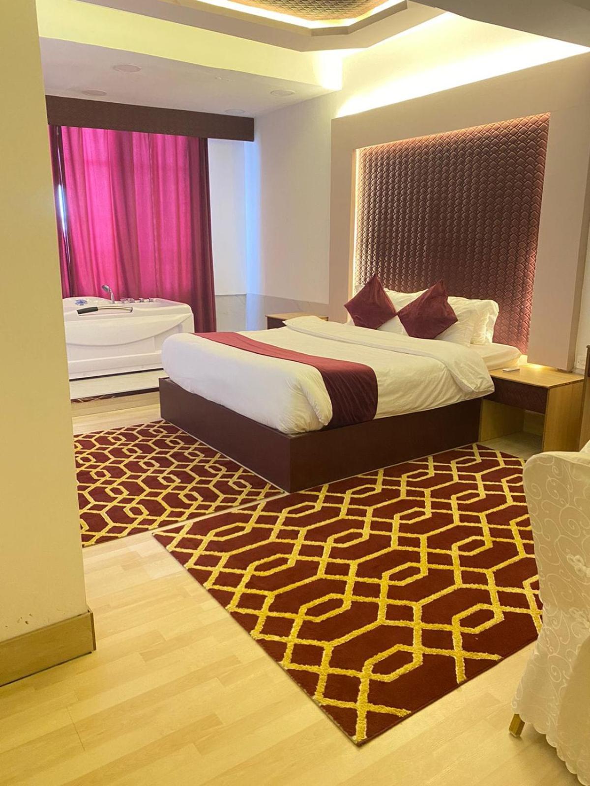 Al Hussam Hotel Apartments Rusayl Екстериор снимка