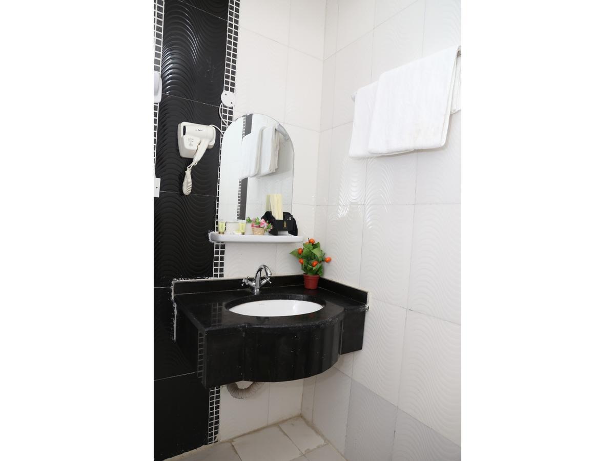 Al Hussam Hotel Apartments Rusayl Екстериор снимка